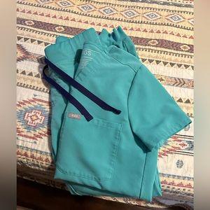 Figs surgical green scrubs